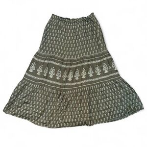 Wonderly Olive Patterned Midi Skirt